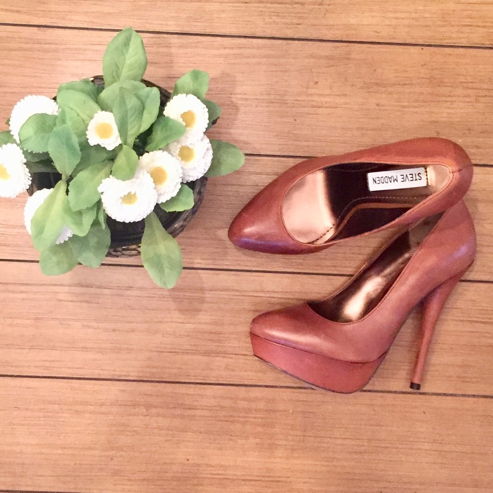 STEVE MADDEN Darrina Pumps - Picture 3 of 6